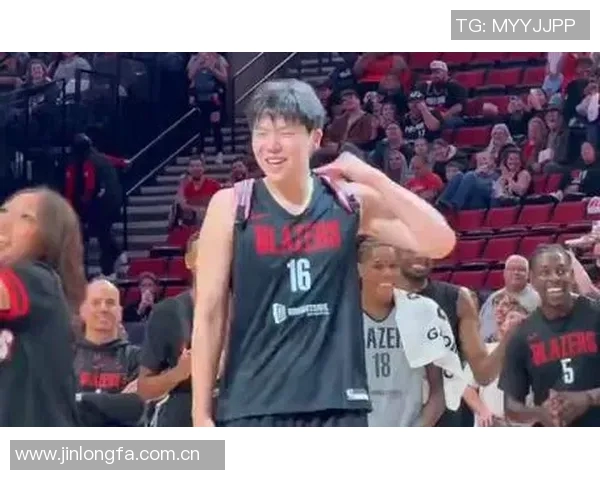 真男人的粉色选择杨瀚森分享书包抢购趣事