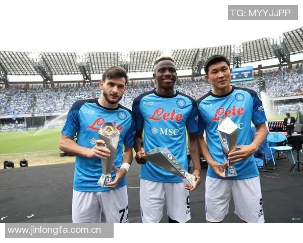 埃尔纳内斯评现役意甲10号球员帕斯劳塔罗莱奥排名分析