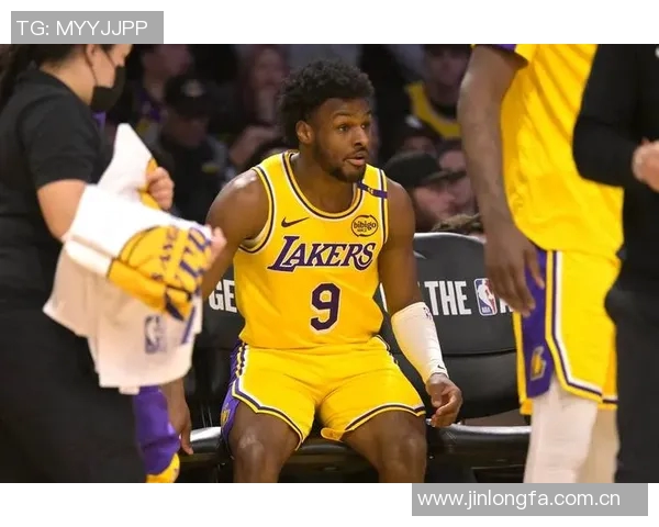 NBA赛季回顾：国王遭森林狼逆袭太阳力克湖人开拓者战胜勇士展现实力